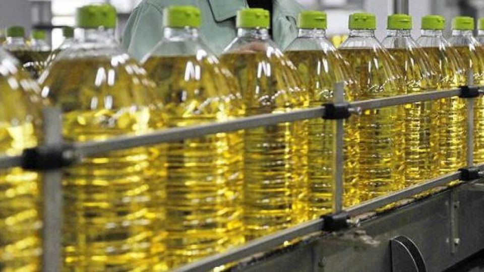 ایرانیها چقدر روغن نباتی میخورند؟ ایرانیها چقدر روغن نباتی میخورند؟