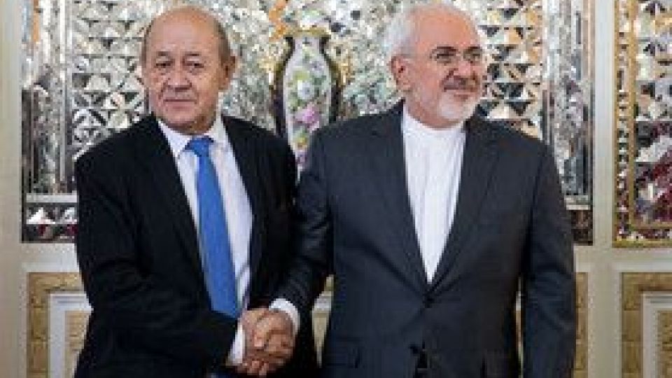 ظریف: موضوع موشکی ایران خارج از قطعنامه ۲۲۳۱ است/اگر هدف اروپا راضی کردن آمریکاست وارد این بازی نمیشویم ظریف: موضوع موشکی ایران خارج از قطعنامه ۲۲۳۱ است/اگر هدف اروپا راضی کردن آمریکاست وارد این بازی نمیشویم