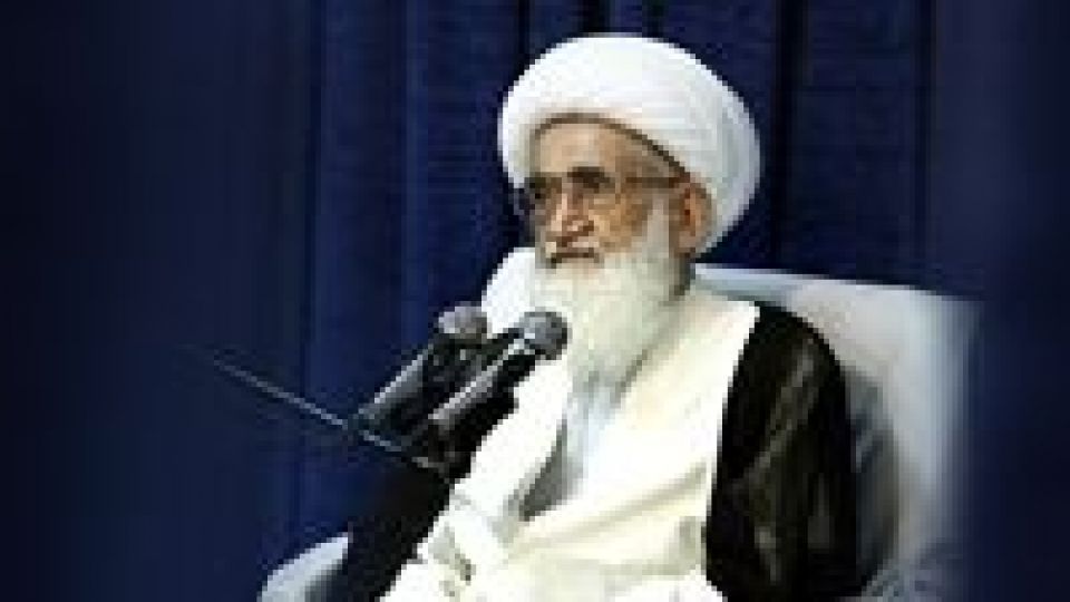 انتقاد آیتالله نوری همدانی از رقص زنان در مراسم ویژه شهرداری تهران انتقاد آیتالله نوری همدانی از رقص زنان در مراسم ویژه شهرداری تهران