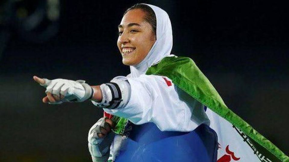 کیمیا علیزاده پرچمدار کاروان ایران در بازیهای آسیایی شد کیمیا علیزاده پرچمدار کاروان ایران در بازیهای آسیایی شد