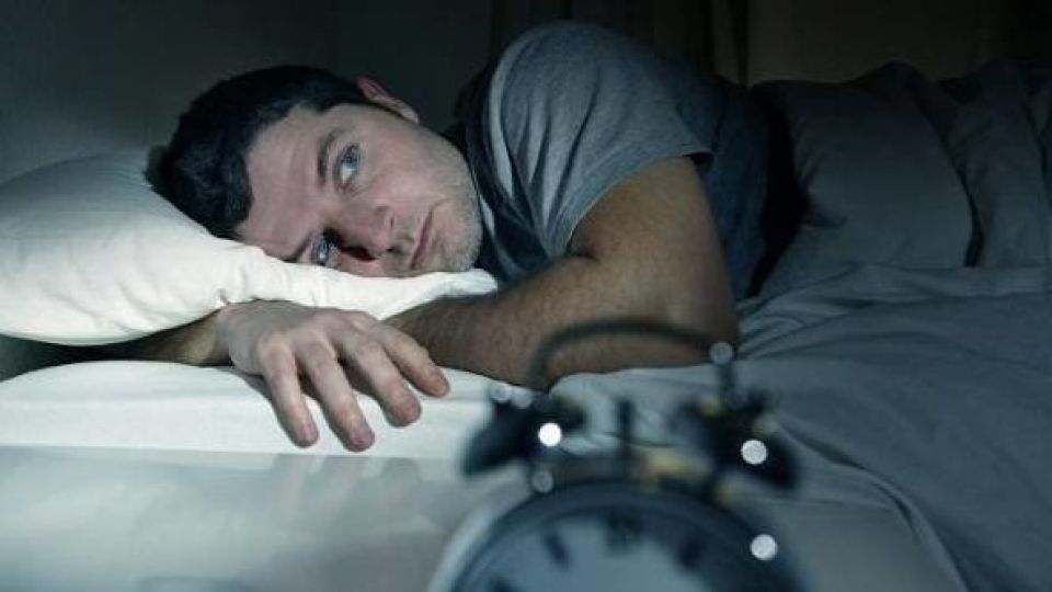 ۵ دلیل بیدار شدن از خواب در میانههای شب ۵ دلیل بیدار شدن از خواب در میانههای شب