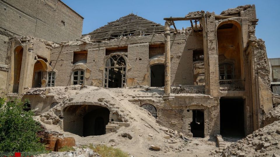 یادگار مخروبه قاجاریه در بازار تهران یادگار مخروبه قاجاریه در بازار تهران