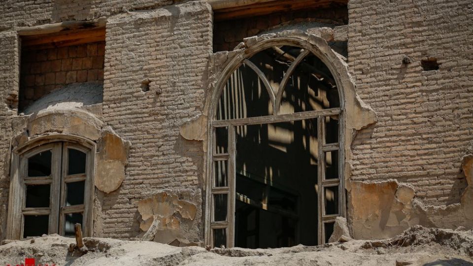 یادگار مخروبه قاجاریه در بازار تهران یادگار مخروبه قاجاریه در بازار تهران