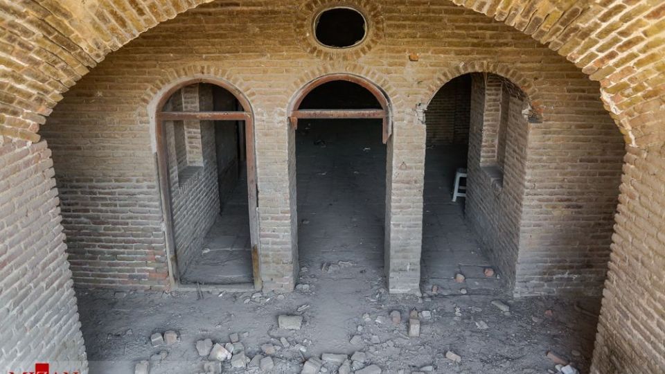 یادگار مخروبه قاجاریه در بازار تهران یادگار مخروبه قاجاریه در بازار تهران