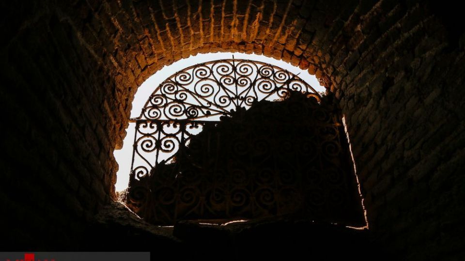 یادگار مخروبه قاجاریه در بازار تهران یادگار مخروبه قاجاریه در بازار تهران