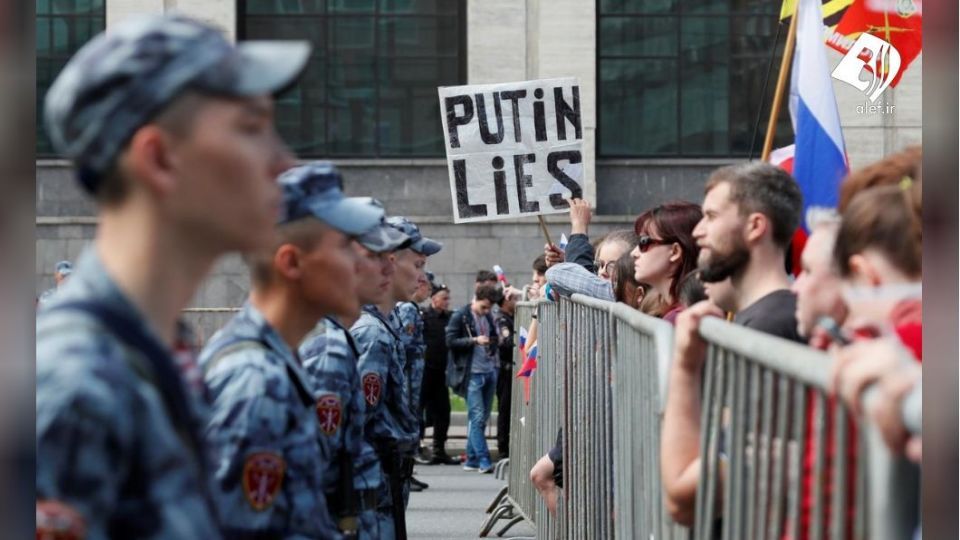 تظاهرات گسترده مخالفان پوتین در مسکو تظاهرات گسترده مخالفان پوتین در مسکو