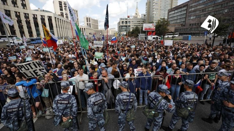 تظاهرات گسترده مخالفان پوتین در مسکو تظاهرات گسترده مخالفان پوتین در مسکو