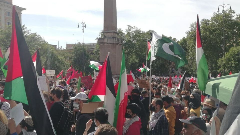 راهپیمایی دفاع از فلسطین در ایتالیا راهپیمایی دفاع از فلسطین در ایتالیا
