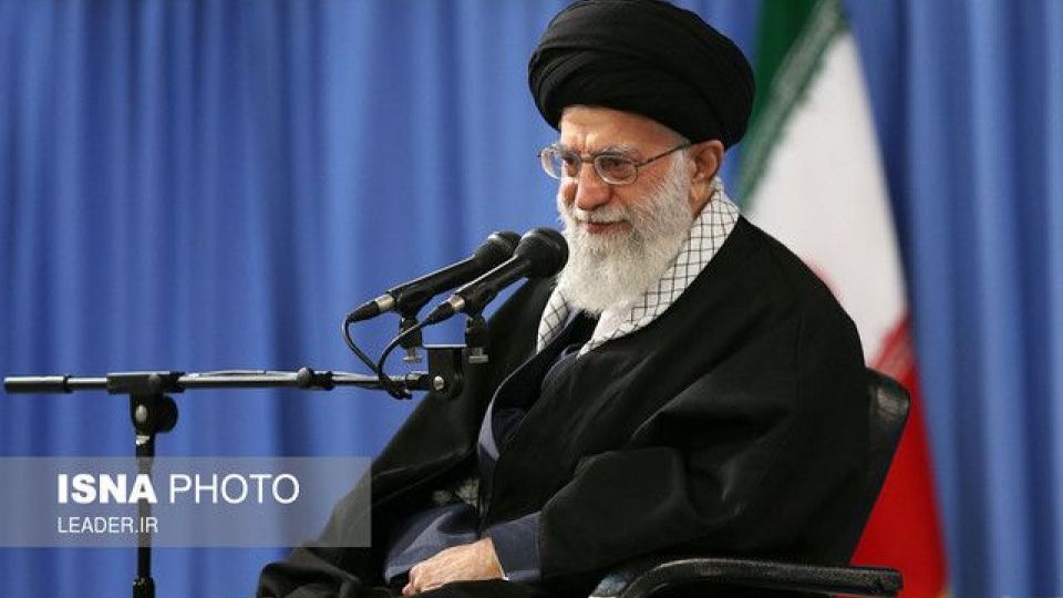 سخنرانی زنده و تلویزیونی رهبر انقلاب در روز عید مبعث سخنرانی زنده و تلویزیونی رهبر انقلاب در روز عید مبعث