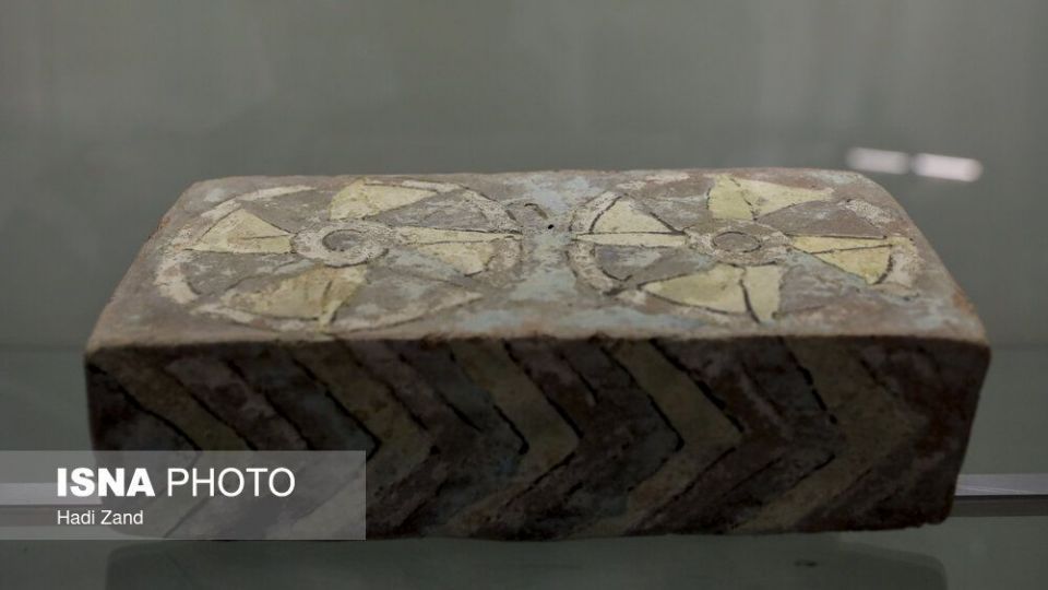 تحفههای از فرنگ برگشته تحفههای از فرنگ برگشته