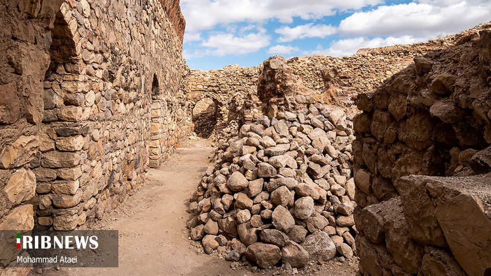کاروانسرای سنگی آهوان، بنای تاریخی در سمنان کاروانسرای سنگی آهوان، بنای تاریخی در سمنان