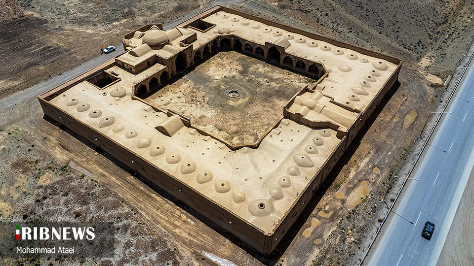 کاروانسرای سنگی آهوان، بنای تاریخی در سمنان کاروانسرای سنگی آهوان، بنای تاریخی در سمنان