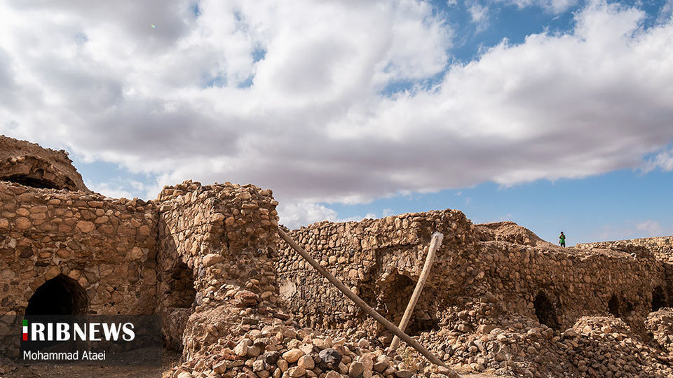 کاروانسرای سنگی آهوان، بنای تاریخی در سمنان کاروانسرای سنگی آهوان، بنای تاریخی در سمنان