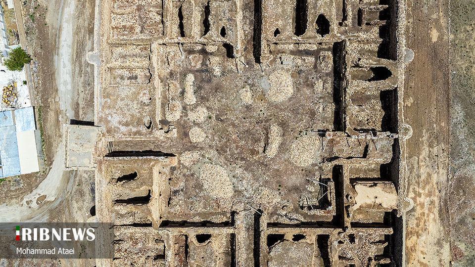 کاروانسرای سنگی آهوان، بنای تاریخی در سمنان کاروانسرای سنگی آهوان، بنای تاریخی در سمنان