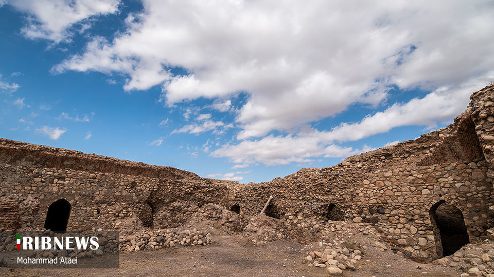 کاروانسرای سنگی آهوان، بنای تاریخی در سمنان کاروانسرای سنگی آهوان، بنای تاریخی در سمنان