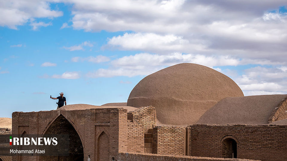کاروانسرای سنگی آهوان، بنای تاریخی در سمنان کاروانسرای سنگی آهوان، بنای تاریخی در سمنان