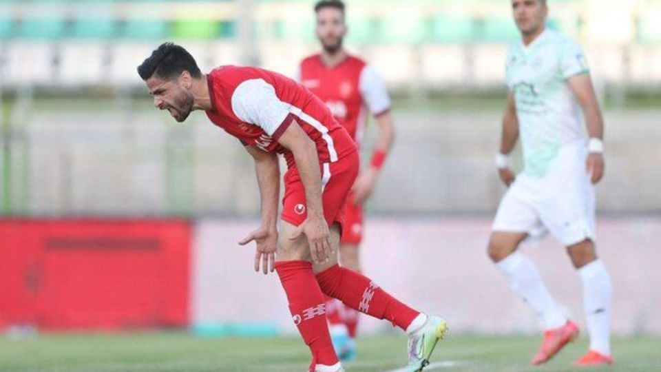 زور پرسپولیس به ذوب‌آهن 10 نفره نرسید