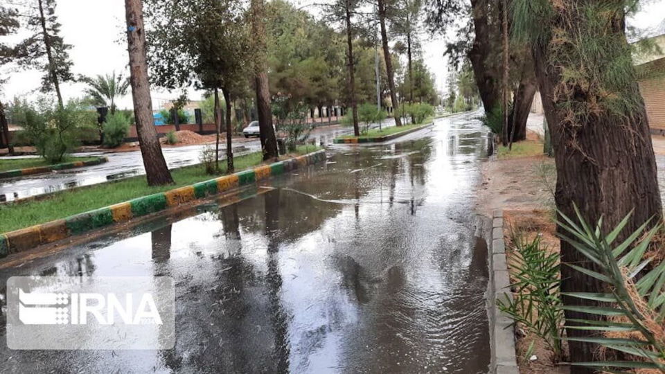 بارش باران و وزش باد در برخی نقاط کشور