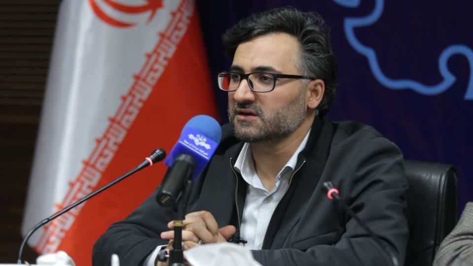 دهقانی فیروزآبادی: خانه‌های فناوری زمینه را برای حضور شرکت‌ها فراهم کنند