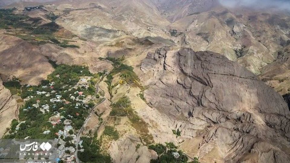 بازدید نماینده یونسکو از قلعه الموت بازدید نماینده یونسکو از قلعه الموت