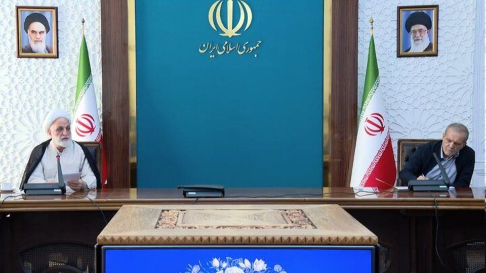 فساد را از خطا تفکیک میکنیم/ باید به افزایش قدرت خرید خانوار توجه ویژه داشته باشیم فساد را از خطا تفکیک میکنیم/ باید به افزایش قدرت خرید خانوار توجه ویژه داشته باشیم