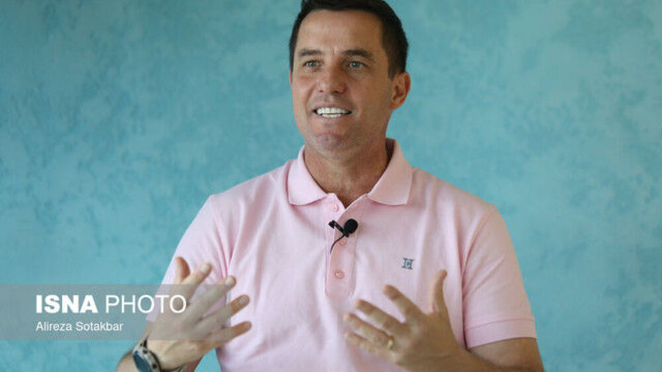 اوسمار ویرا رسماً سرمربی پرسپولیس شد اوسمار ویرا رسماً سرمربی پرسپولیس شد