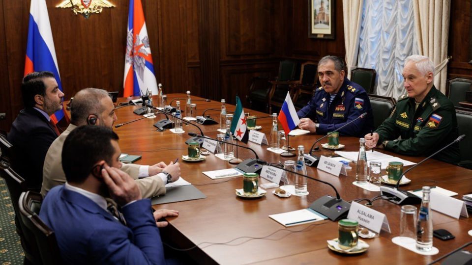 سومین سفر وزیر دفاع دولت موقت سوریه به مسکو سومین سفر وزیر دفاع دولت موقت سوریه به مسکو