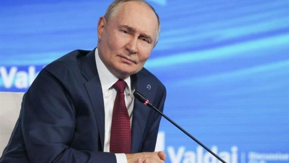 پوتین: موشک «بوروستنیک» فراتر از تمام سامانههای موشکی جهان است پوتین: موشک «بوروستنیک» فراتر از تمام سامانههای موشکی جهان است