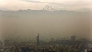چرا هوای تهران در پایان هفته برفی و یخبندان، آلوده‌تر شده است؟