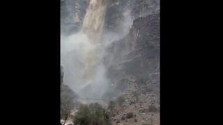 تصاویری از جاری شدن آبشار فصلی کوهبزان تصاویری از جاری شدن آبشار فصلی کوهبزان