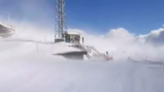 باد شدید در پیست اسکی توچال باد شدید در پیست اسکی توچال