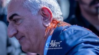 حمله به رضا پهلوی با سس گوجه فرنگی حمله به رضا پهلوی با سس گوجه فرنگی