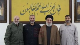 تصویری از فرماندهان هوافضای سپاه در کنار شهید سید حسن نصرالله تصویری از فرماندهان هوافضای سپاه در کنار شهید سید حسن نصرالله