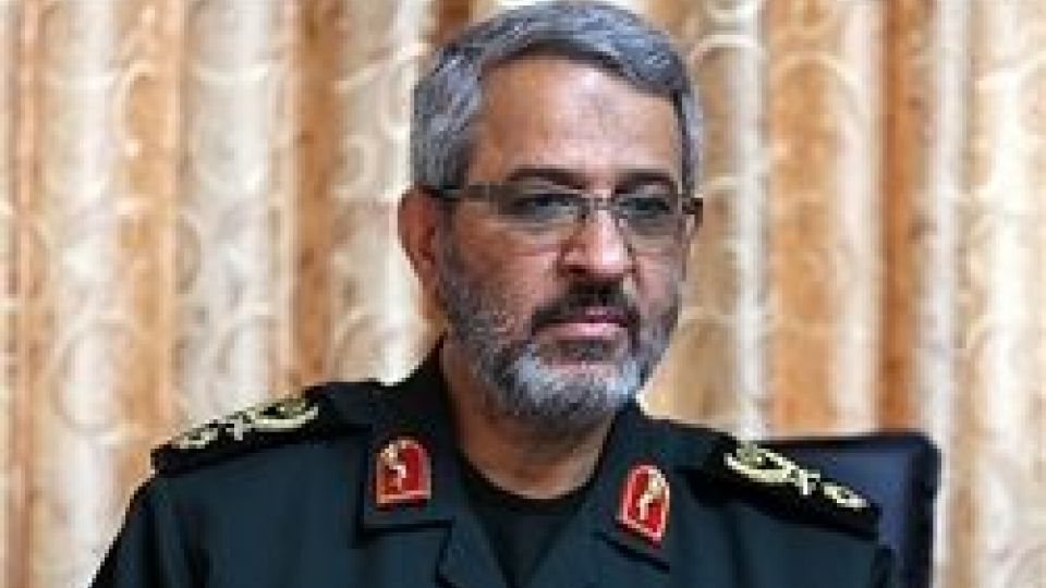 سردار غیب پرور: شهید نداده ایم که از ترامپ کم عقل بترسیم سردار غیب پرور: شهید نداده ایم که از ترامپ کم عقل بترسیم