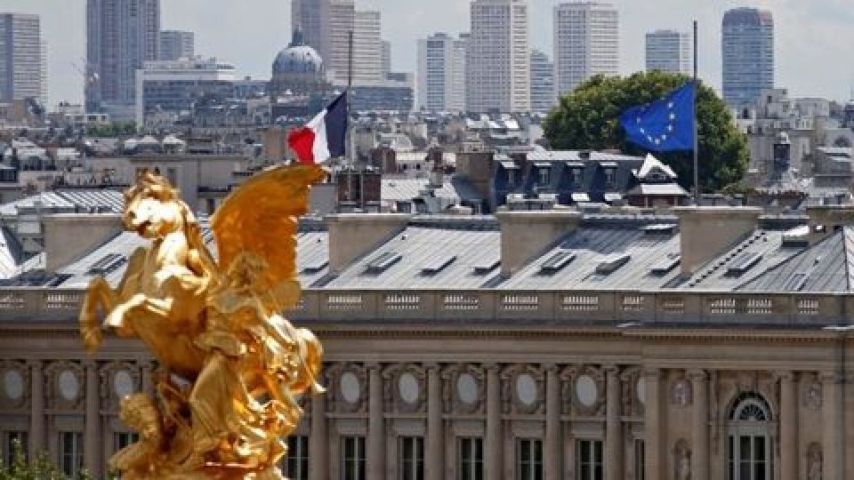 فرانسه سفر دیپلماتهای خود به ایران را محدود کرد فرانسه سفر دیپلماتهای خود به ایران را محدود کرد