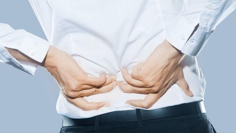 انواع کمردرد و روشهای درمان آن انواع کمردرد و روشهای درمان آن