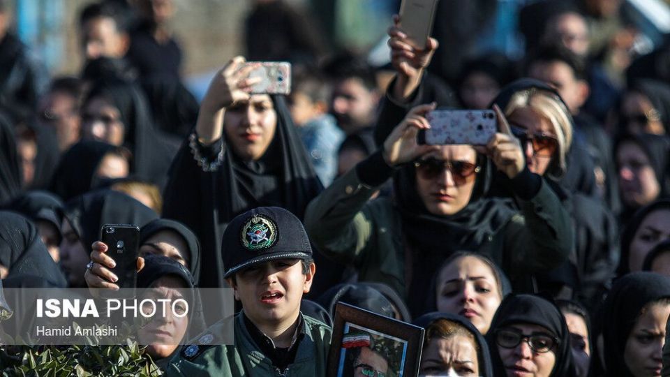 تشییع پیکر جانباختگان حادثه سقوط هواپیمای بوئینگ ۷۰۷