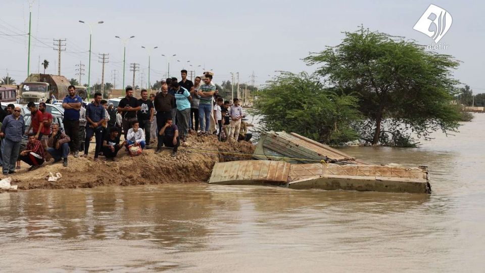 نصب پل شناور ارتش در روستای سید صالح و شهرستان کارون