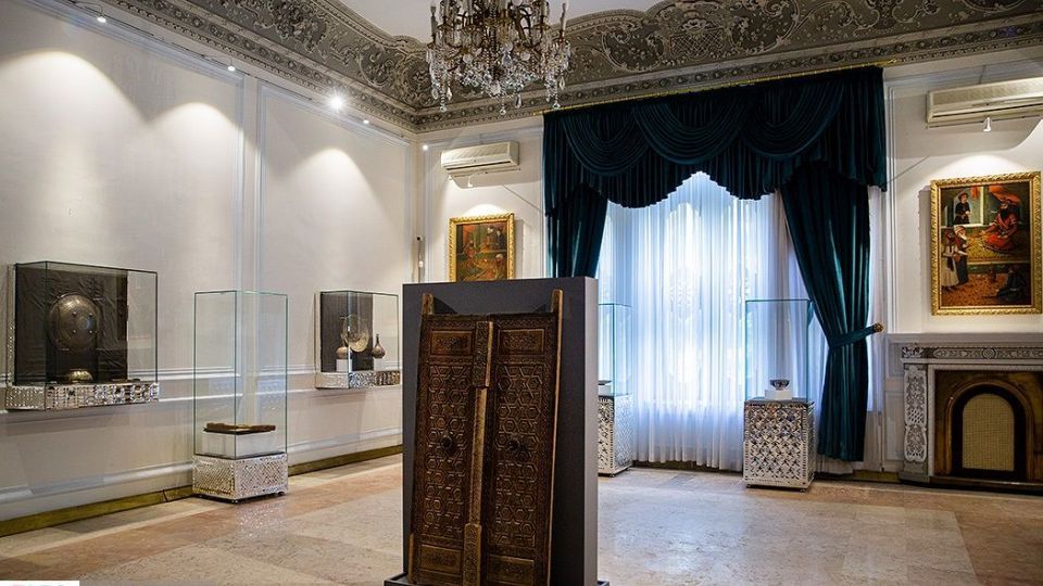 نخستین بازدید خبرنگاران از «کاخ مرمر» نخستین بازدید خبرنگاران از «کاخ مرمر»