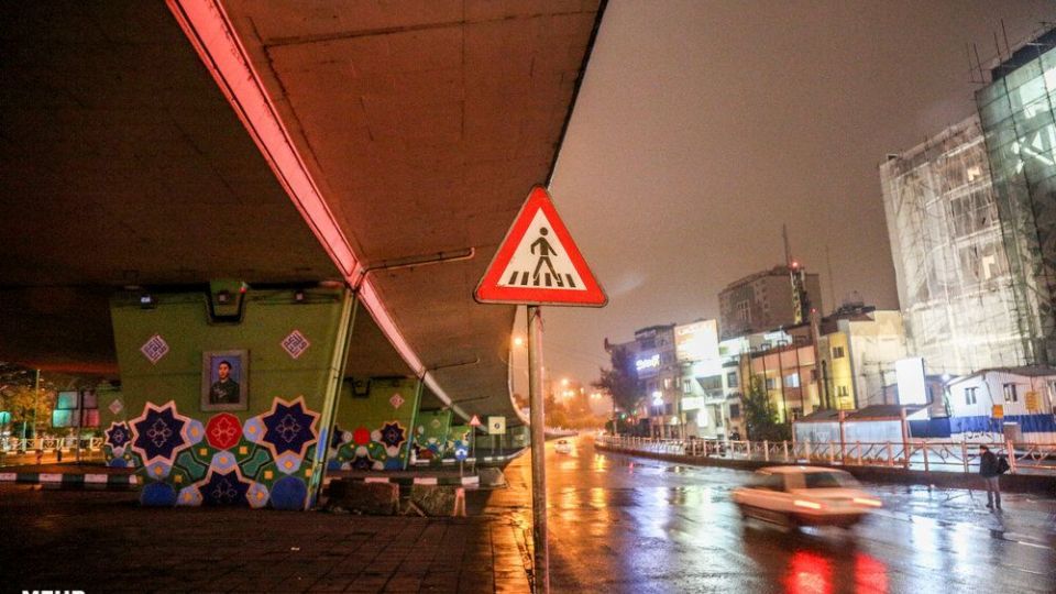 خیابانهای تهران در اولین شب قرنطینه خیابانهای تهران در اولین شب قرنطینه