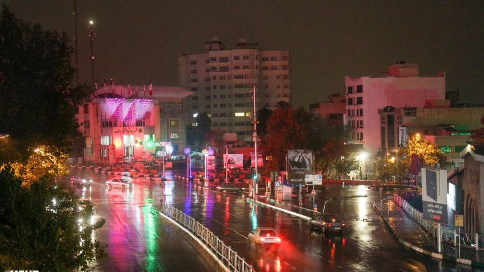 خیابانهای تهران در اولین شب قرنطینه خیابانهای تهران در اولین شب قرنطینه