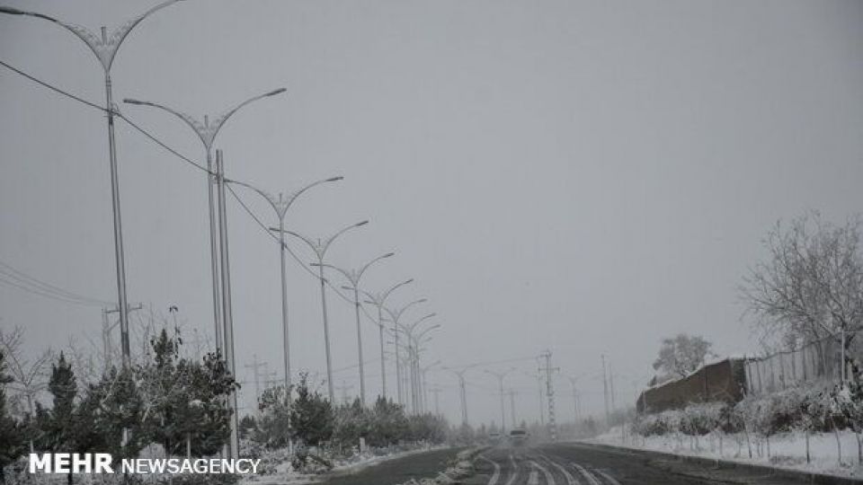 بارش برف در محور چالوس