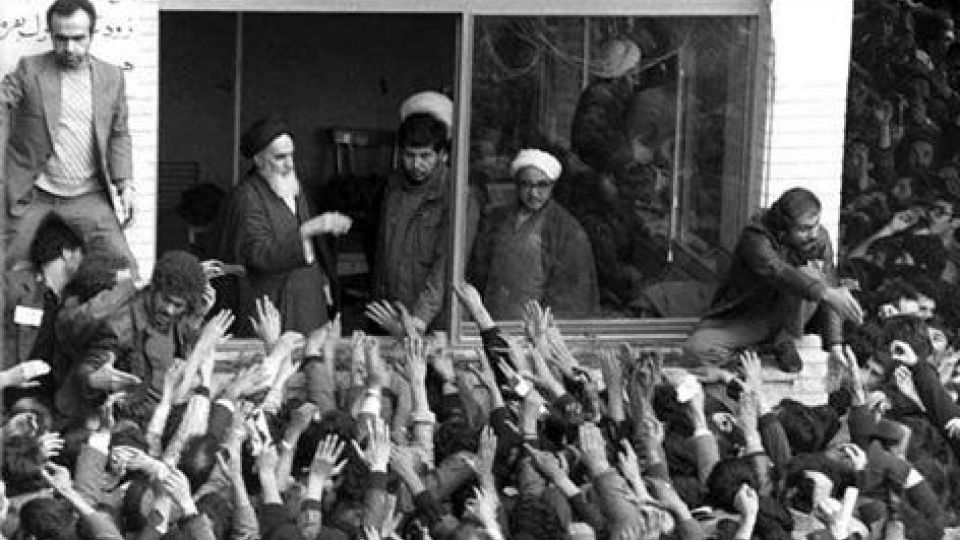 به مدرسه «علوی» و «رفاه» برگردیم به مدرسه «علوی» و «رفاه» برگردیم