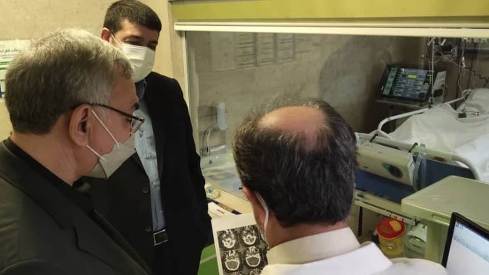 عیادت وزیر بهداشت از دکتر طریقت منفرد وزیر اسبق بهداشت عیادت وزیر بهداشت از دکتر طریقت منفرد وزیر اسبق بهداشت