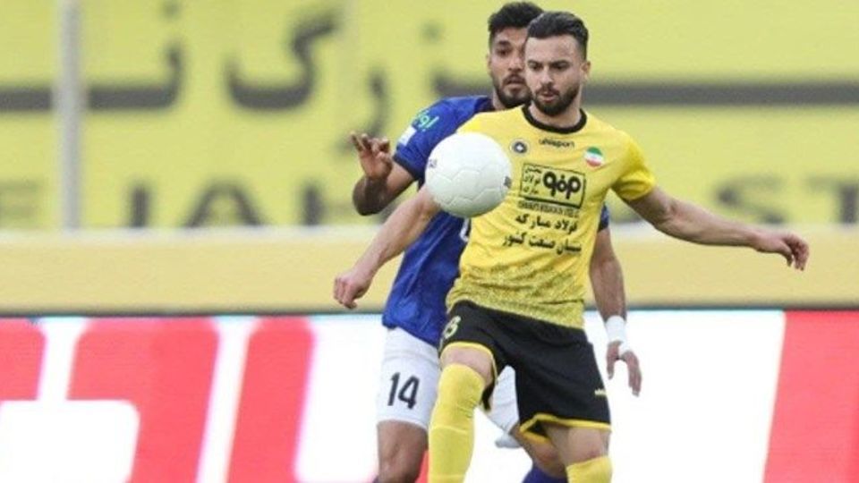 پرسپولیس ۴ بازیکن سپاهان را می‌خواهد 