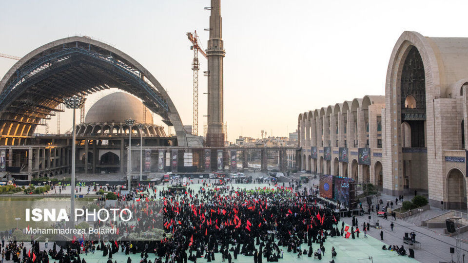 آیین بدرقه خادمان و زائران راهپیمایی اربعین