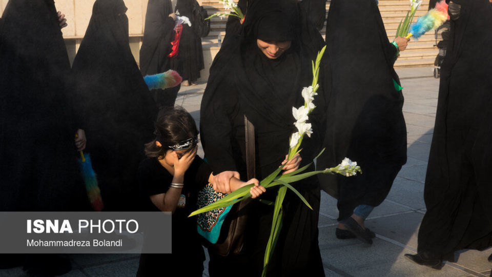 آیین بدرقه خادمان و زائران راهپیمایی اربعین