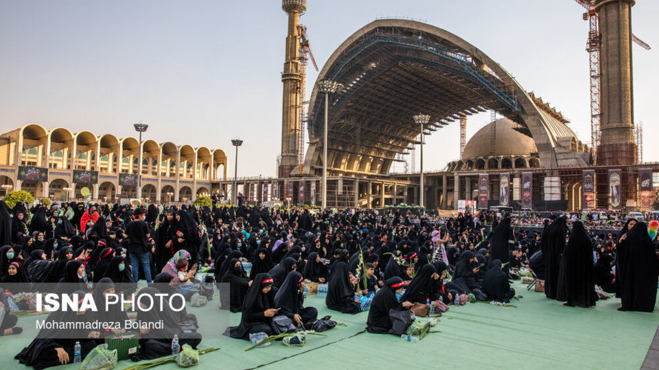 آیین بدرقه خادمان و زائران راهپیمایی اربعین