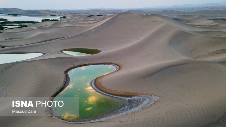 جاذبهای غیر طبیعی در دل کویر جاذبهای غیر طبیعی در دل کویر