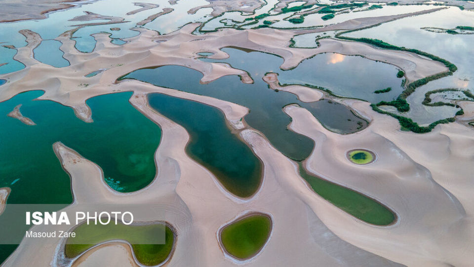 جاذبهای غیر طبیعی در دل کویر جاذبهای غیر طبیعی در دل کویر